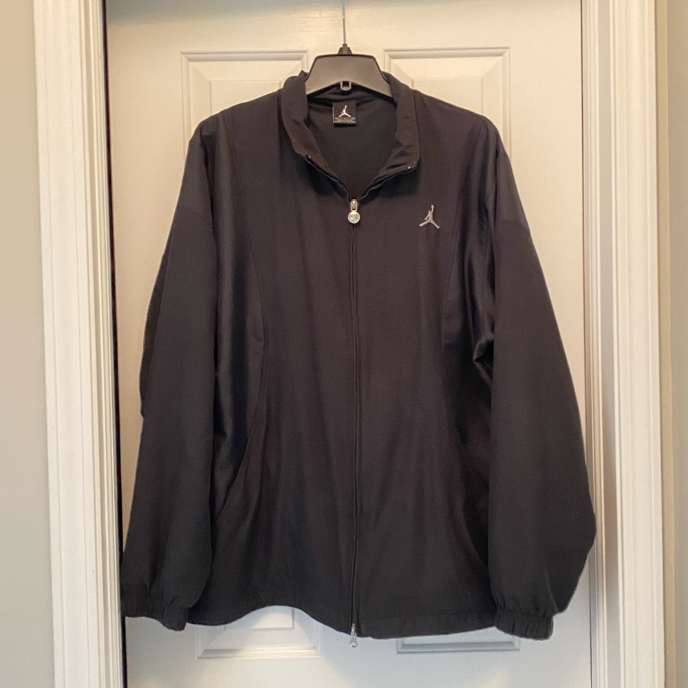 Jordan Men’s Black Full-Zip Jacket| Lightweight Athletic Size L